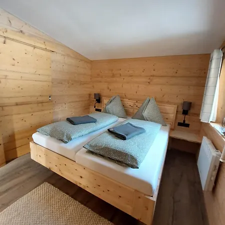 Huette Neuhaus Annaberg im Lammertal