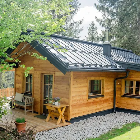 Huette Neuhaus أنابيرغ ام لاميرتا