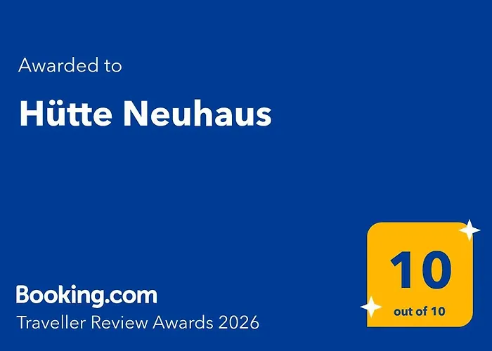 Huette Neuhaus בית נופש *